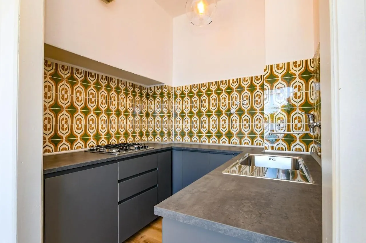 Bellavista - Garda Leisure Apartment Salo 0*,  Italy