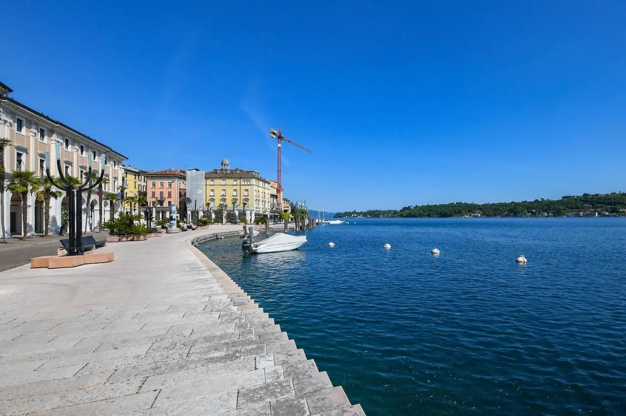 Bellavista - Garda Leisure Apartment Salo 0*,  Italy
