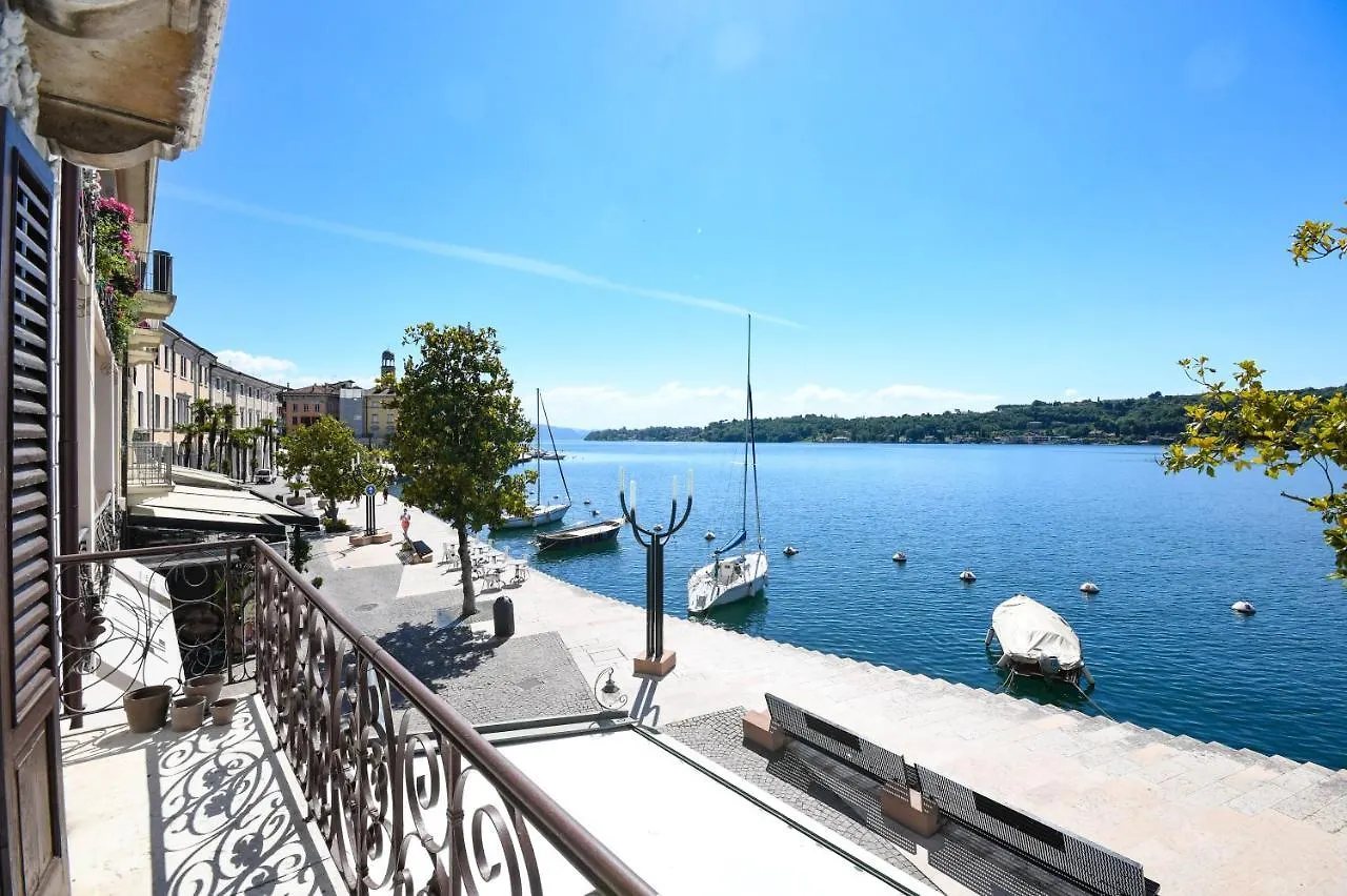 Bellavista - Garda Leisure Apartment Salo 0*,  Italy